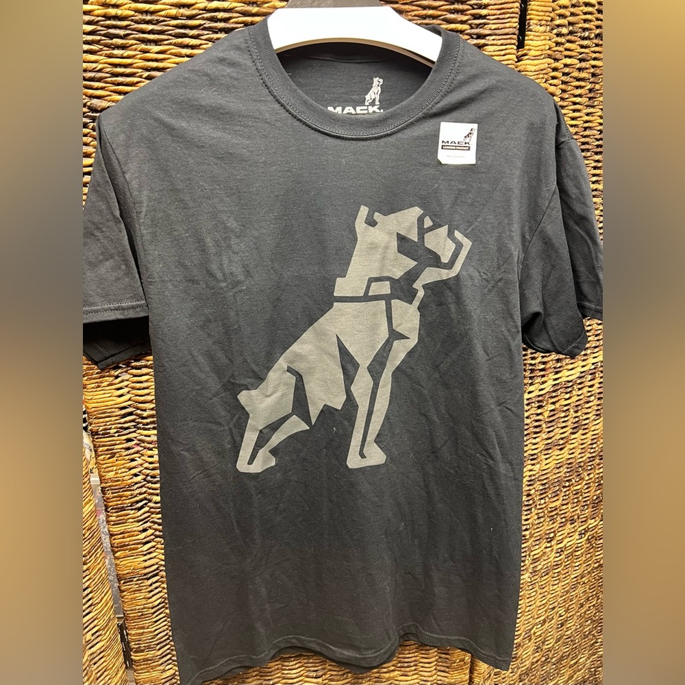 Mack- Black Graphic T-Shirt with Dog Design, Size: Medium